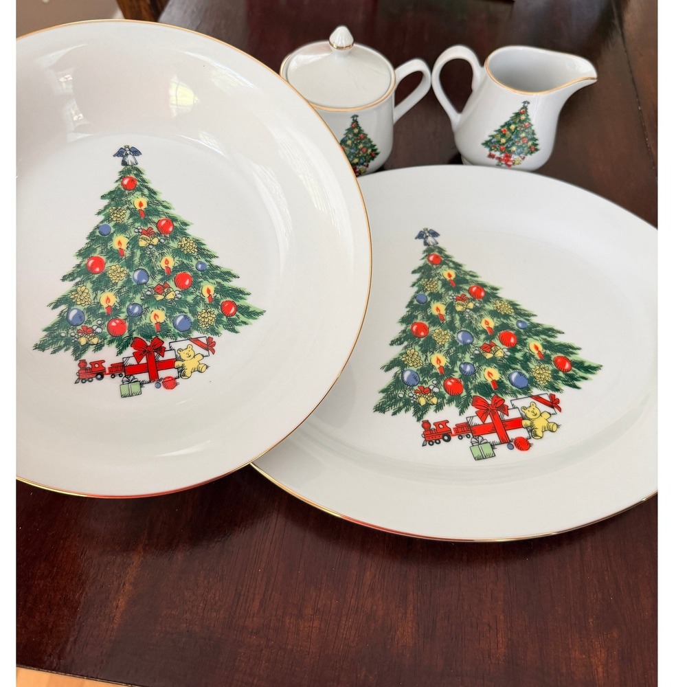 Jamestown‎ China Christmas Treasure Porcelain 5 Piece Set Gold Trim Bowl Creamer